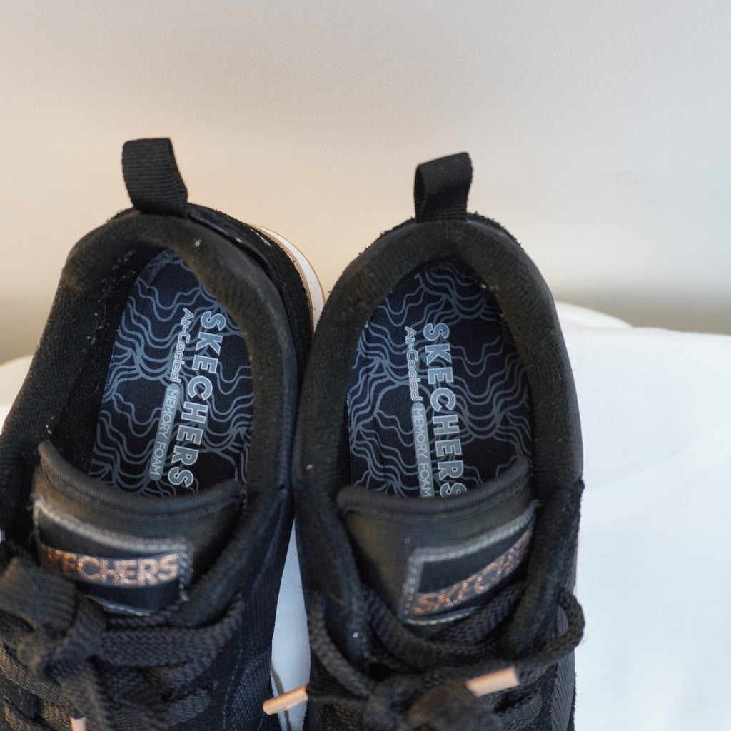 Zapatillas Skechers para Mujer Usadas - Negro, 39