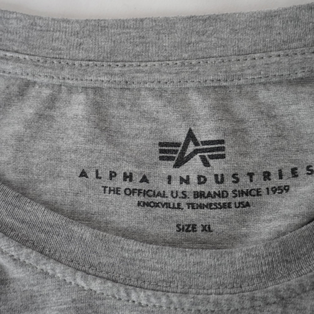 Camiseta de Manga Corta Alpha Industries para Hombre - Gris, XL, Usada en Muy Buen Estado