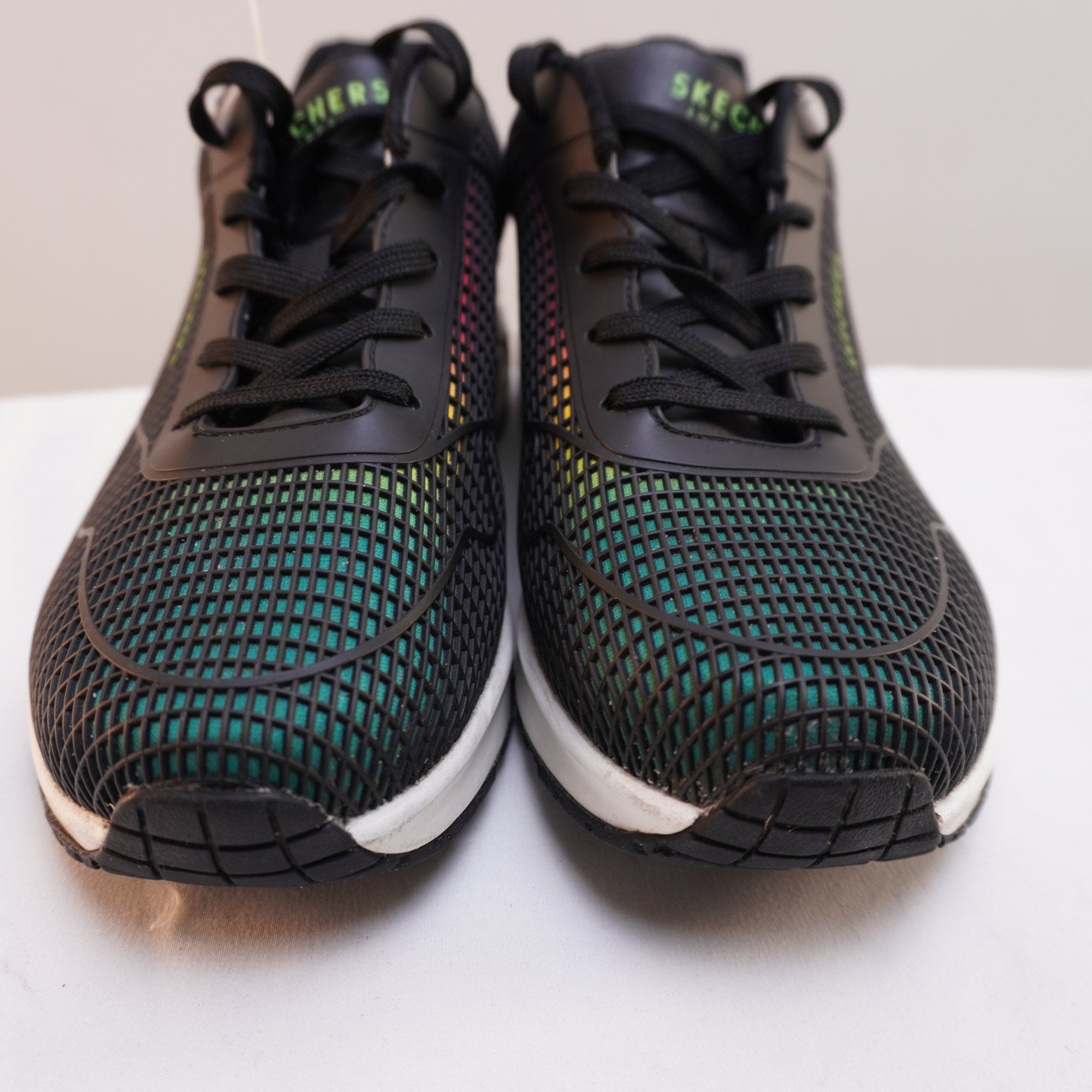 Zapatillas Skechers para Mujer Usadas - Negro, Talla 38
