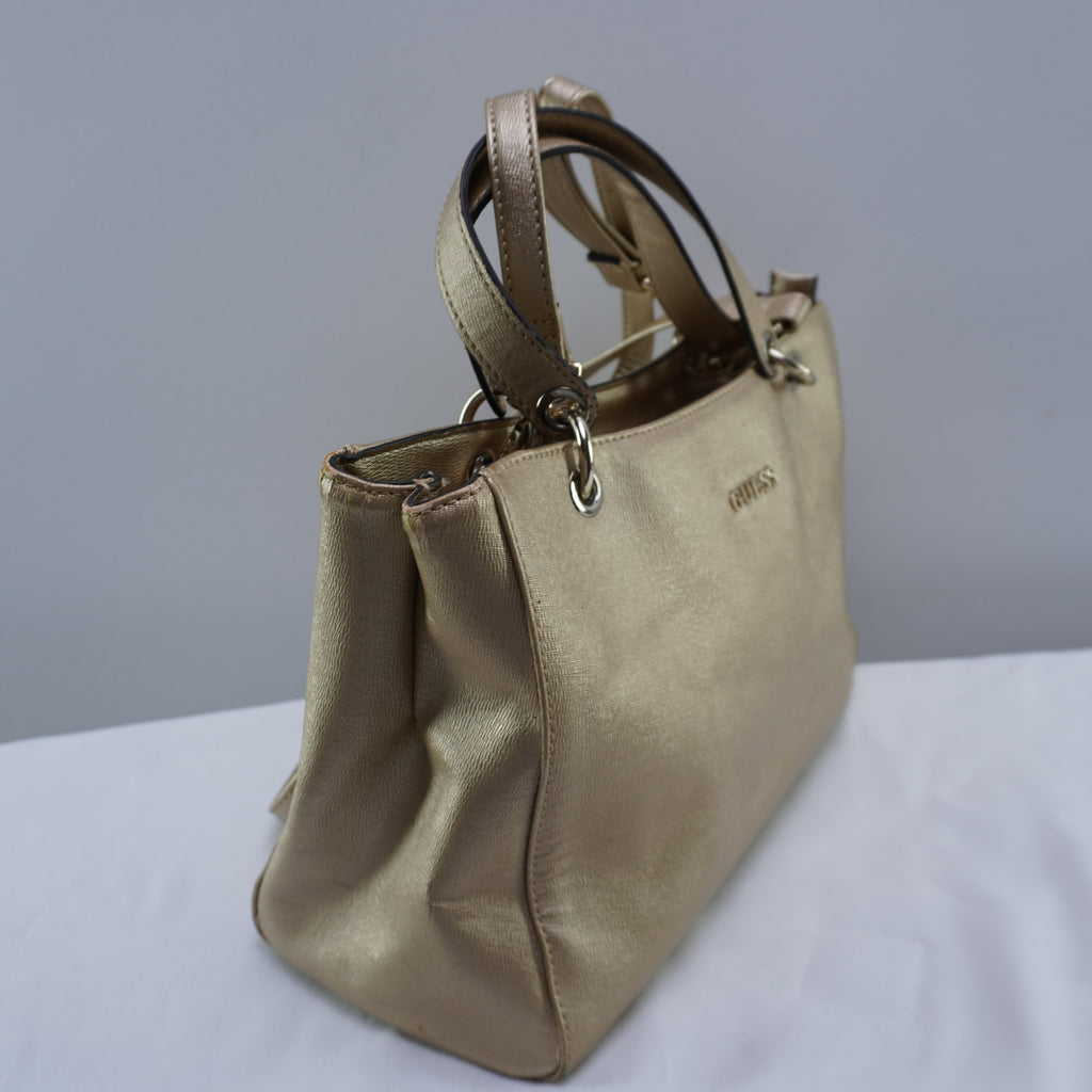 Bolso Baguette Guess para Mujer Usado - Dorado, Muy Buen Estado