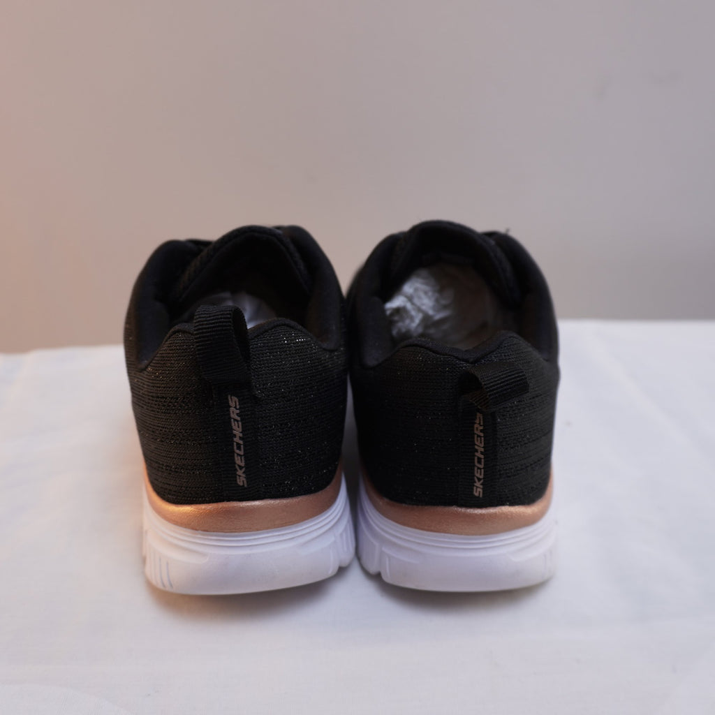 Zapatillas Skechers para Mujer Usadas - Negro, Talla 37