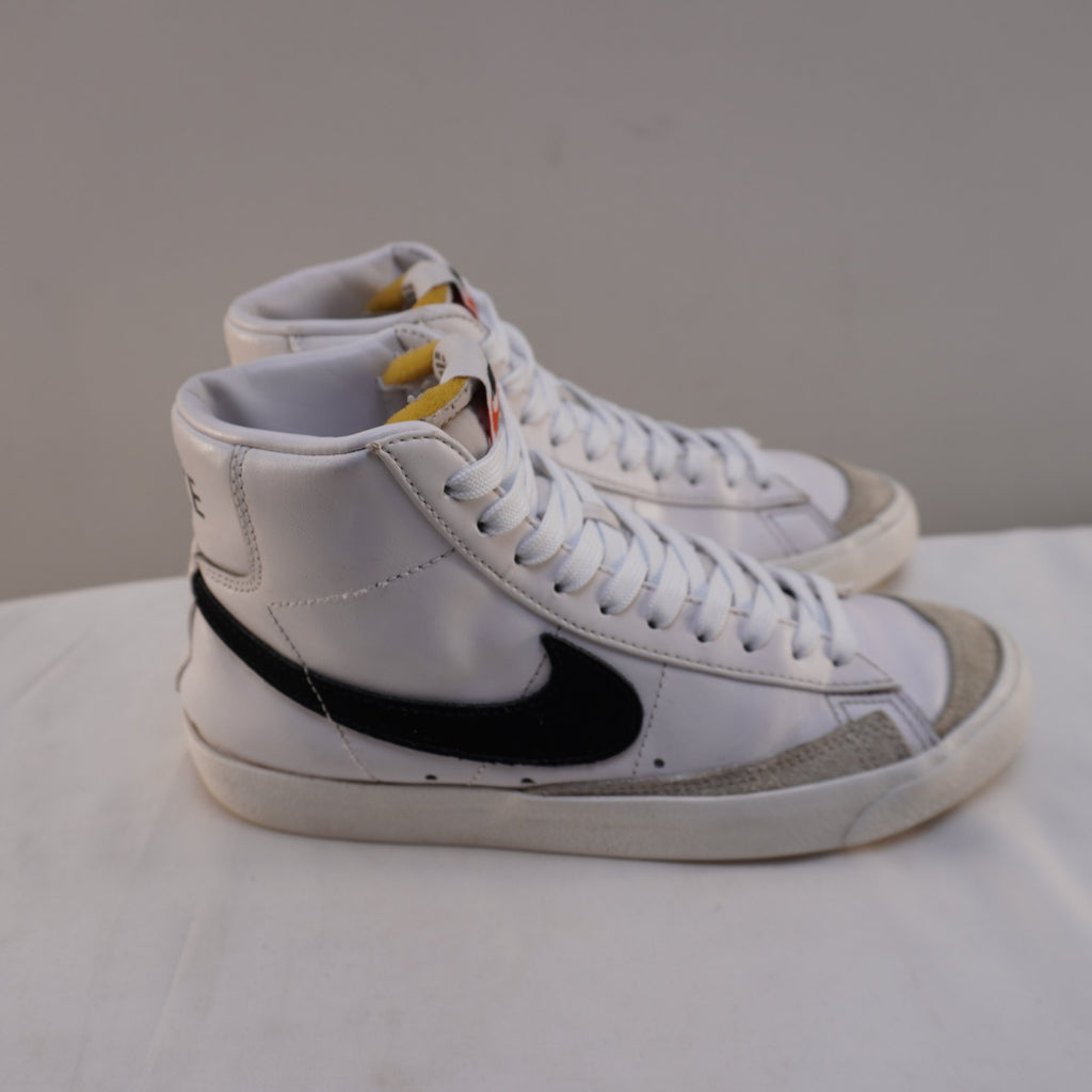 Zapatillas Nike para Mujer Usadas - Blanco, Talla 38