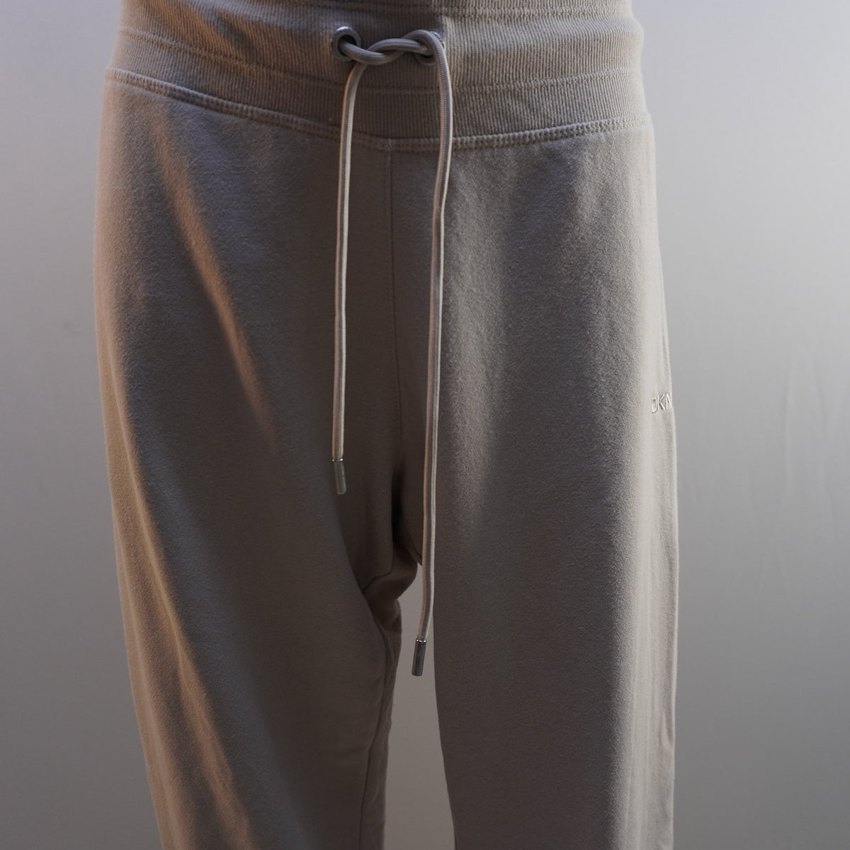Pantalones de Franela DKNY para Mujer Usados - Beige, S