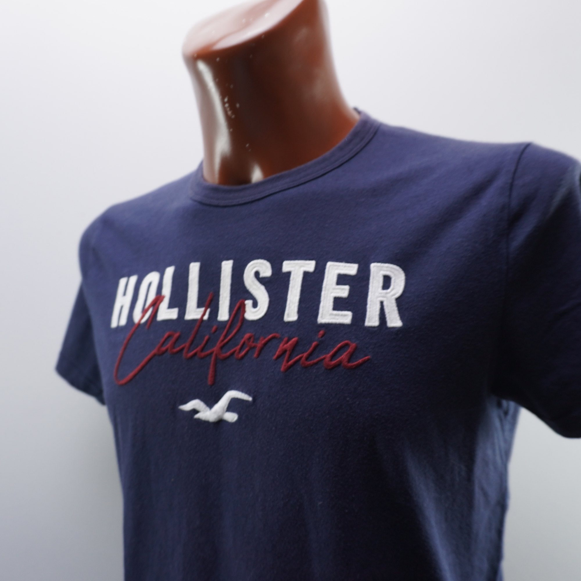 Camiseta de Manga Corta Hollister para Hombre Usada - Azul Marino, S