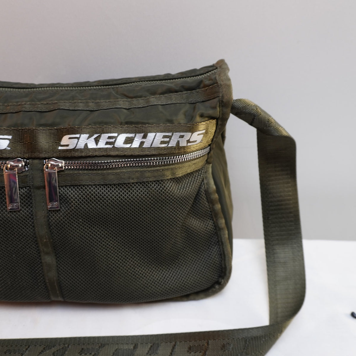 Bolso Baguette Skechers para Mujer Usado - Verde