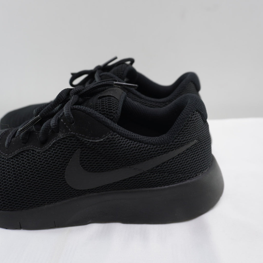 Zapatillas Nike para Mujer Usadas - Negro, Talla 38