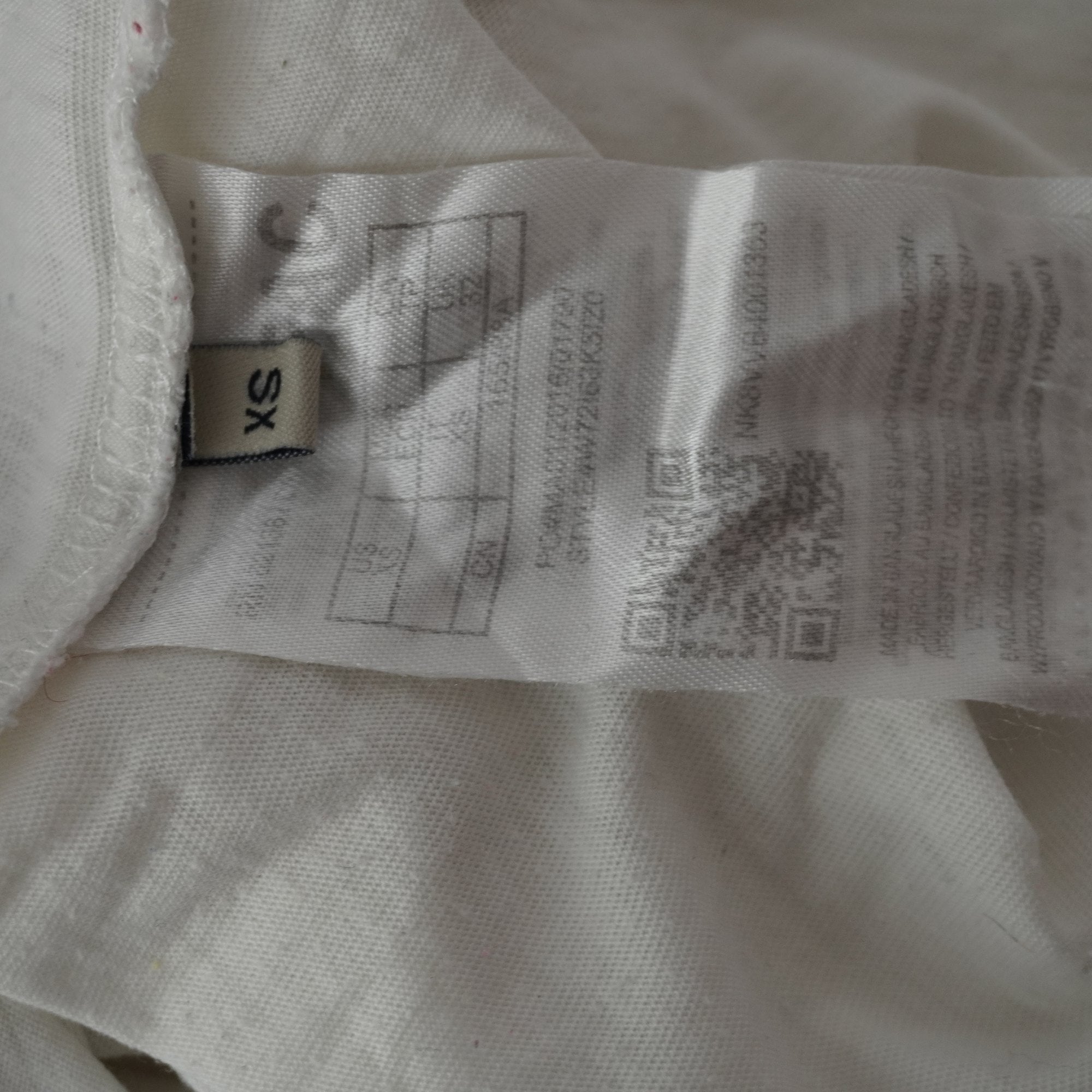 Camiseta Guess para Mujer Usada - Blanca, XS