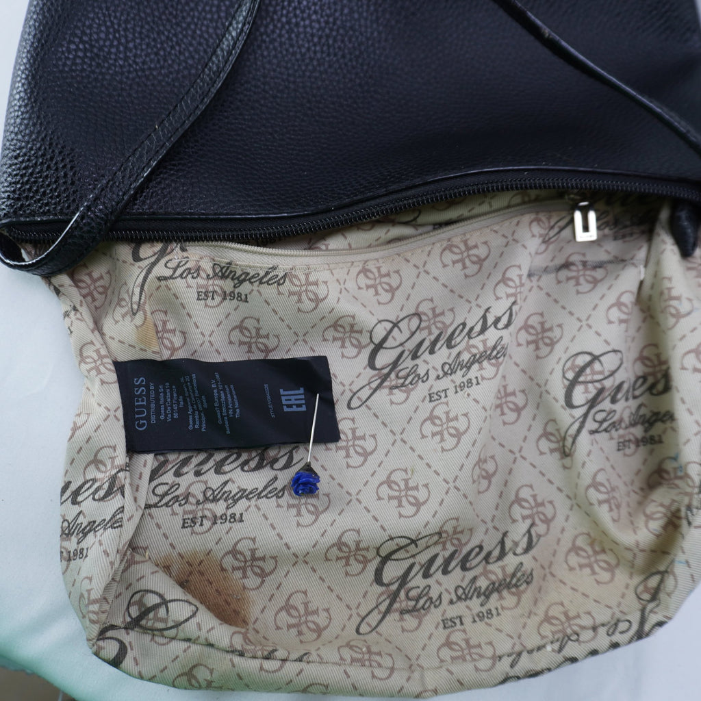 Bolso Baguette Guess para Mujer Usado - Negro, Muy Buen Estado