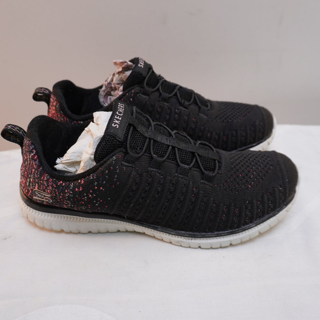 Zapatillas Skechers para Mujer Usadas - Negro, Talla 38