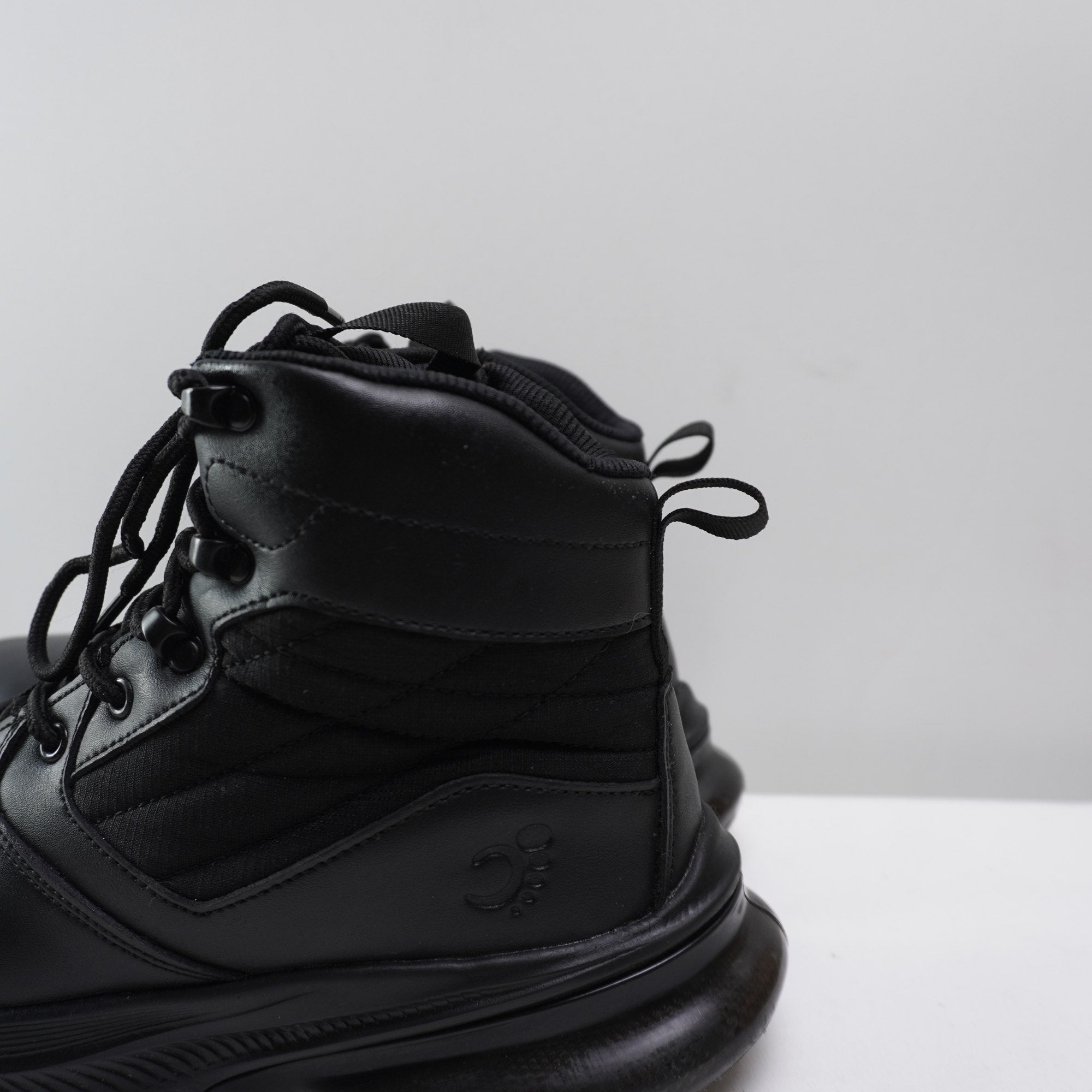 Botas Cennid para Mujer Nuevas - Negros, Talla 39