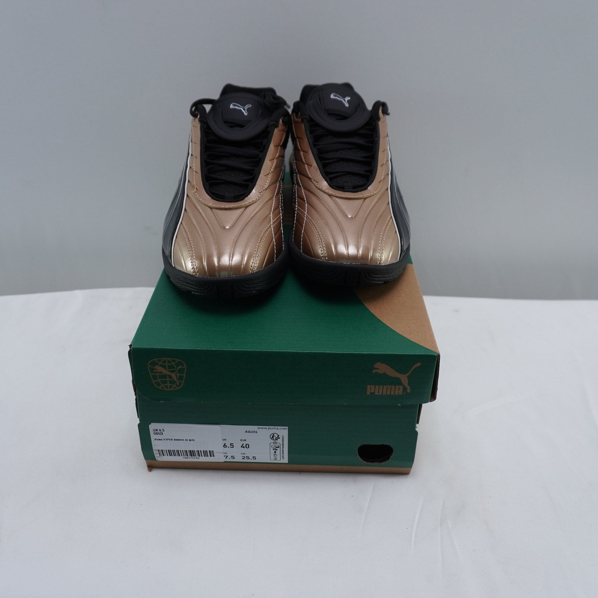Zapatillas Puma para Hombre Usadas - Dorado, Talla 40