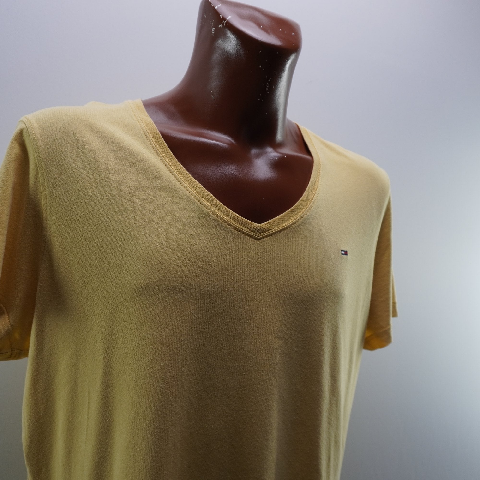 Camiseta de Manga Corta Tommy Hilfiger para Hombre Usada - Amarillo, XXL