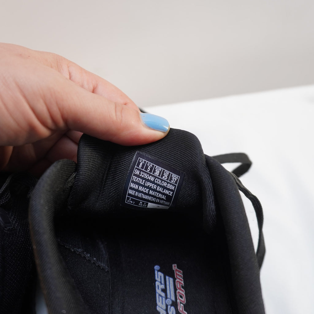 Zapatillas Skechers para Mujer Usadas - Negros, Talla 38