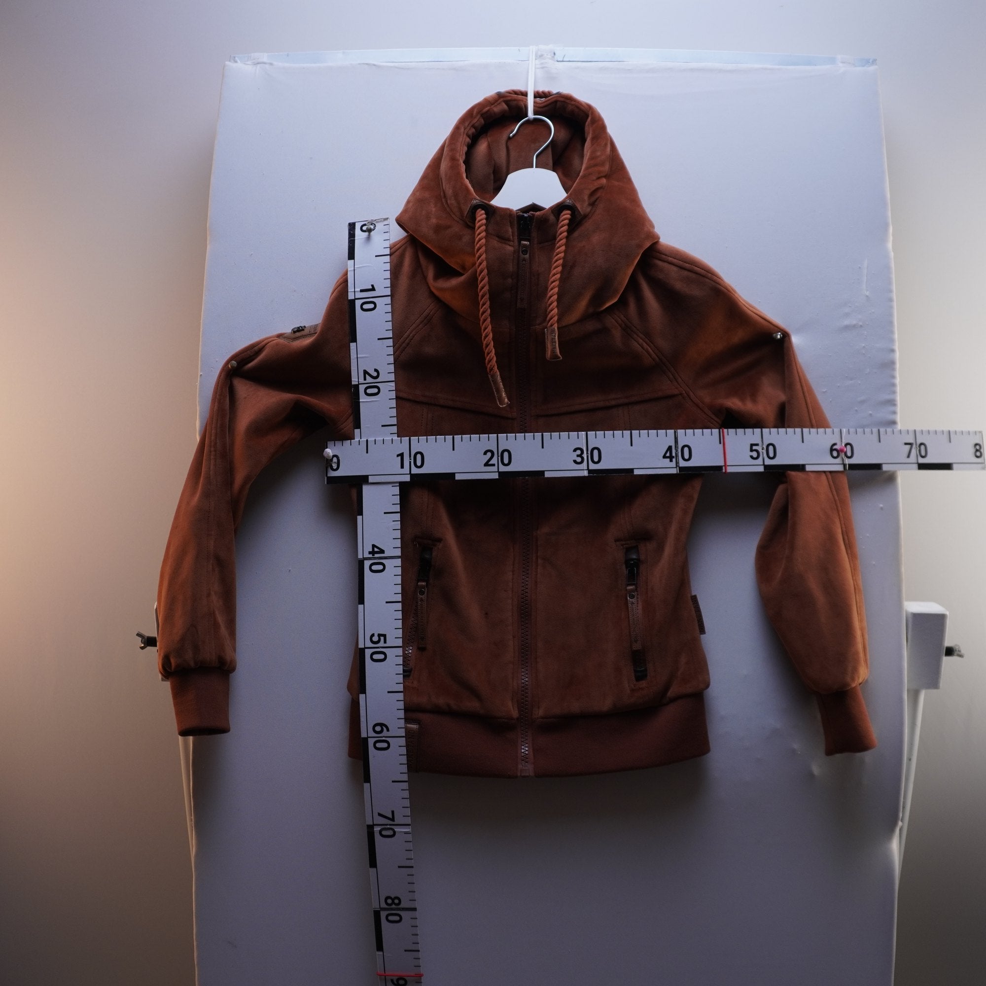 Chaqueta Deportiva Naketano para Mujer Usada - Marrón, S