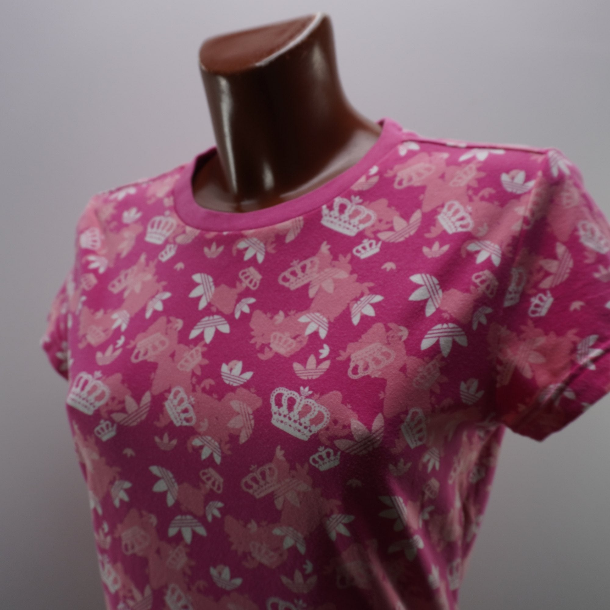 Camiseta de Manga Corta Adidas para Mujer - Rosa, XL (Usada, Muy Buen Estado)