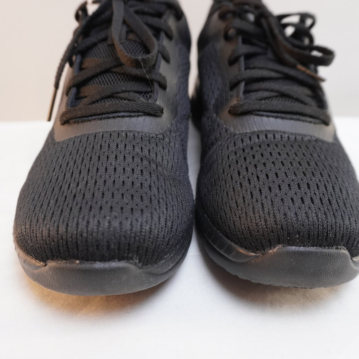 Zapatillas Skechers para Mujer Usadas - Negro, 41