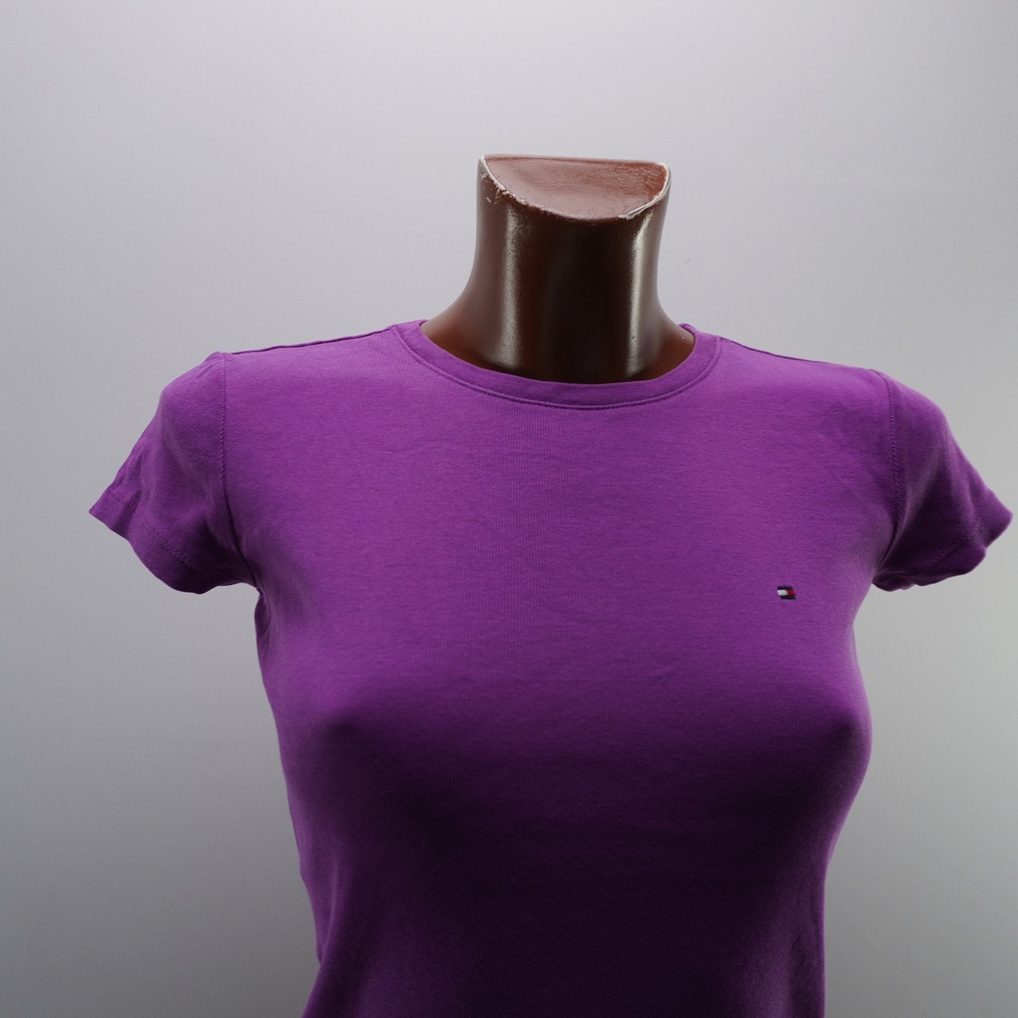 Camiseta de Manga Corta Tommy Hilfiger para Mujer Usada - Púrpura, S