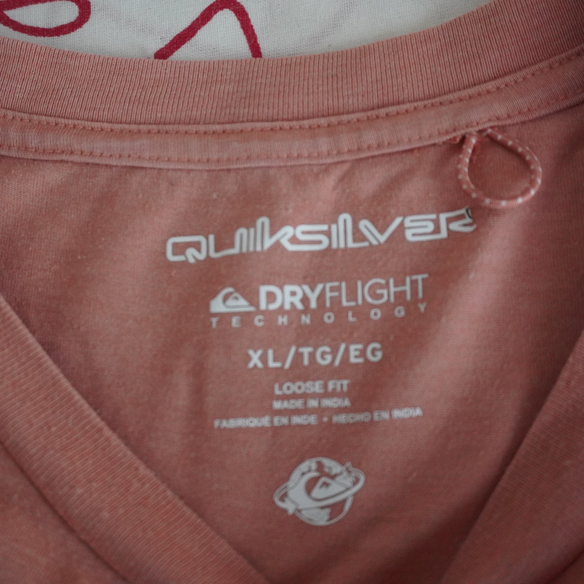 Camiseta de Manga Corta Quiksilver para Hombre Usada - Coral, XL
