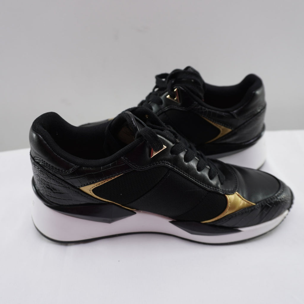 Zapatillas Guess para Mujer Usadas - Negro, Talla 39
