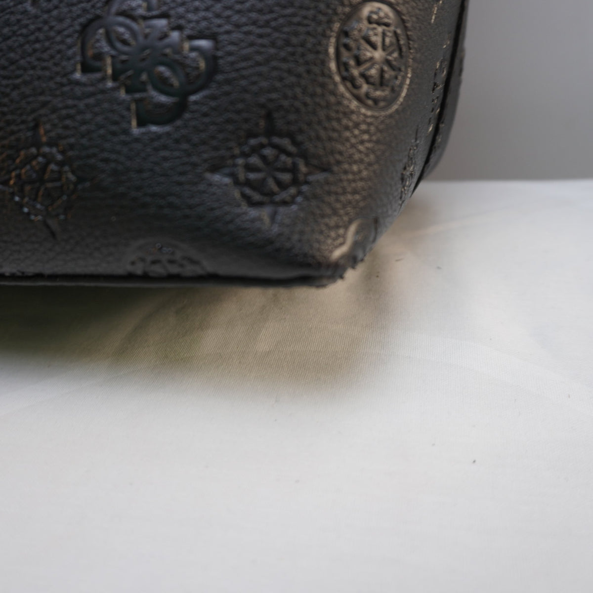 Bolso Baguette Guess para Mujer Usado - Negro