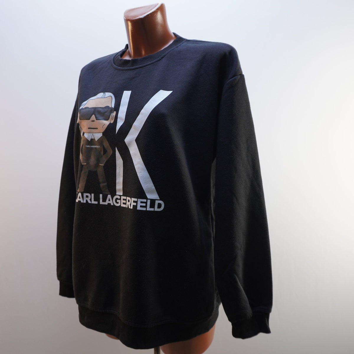 Sudadera con Capucha Karl Lagerfeld para Mujer - Negra, XL (Usada en Muy Buen Estado)