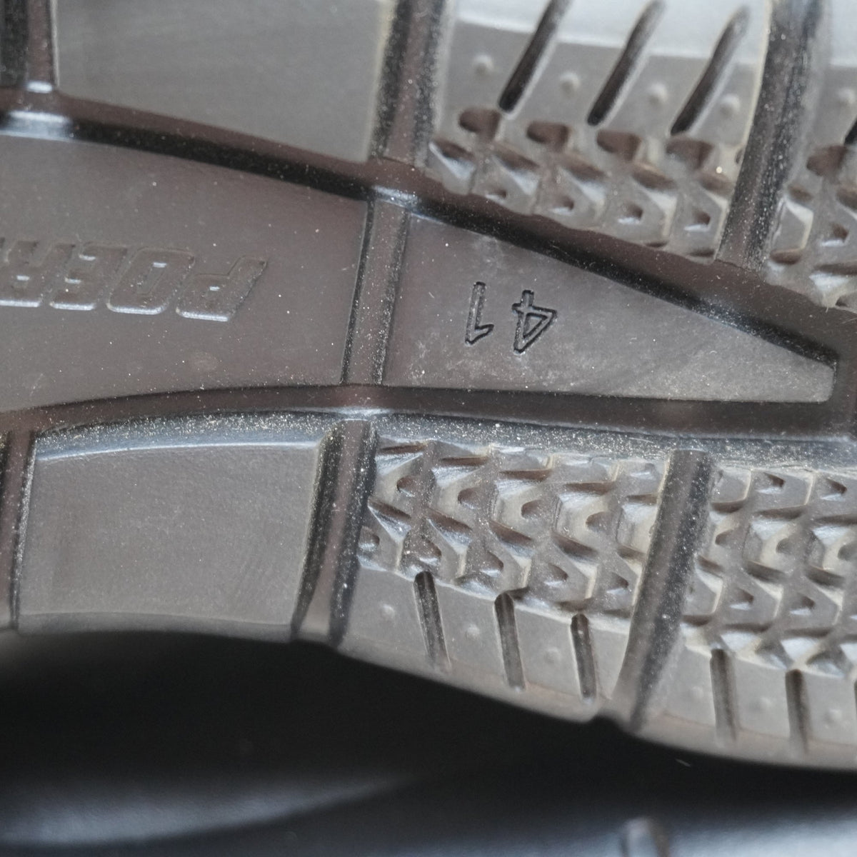 Zapatillas Poerkan para Hombre Usadas - Negras, Talla 41