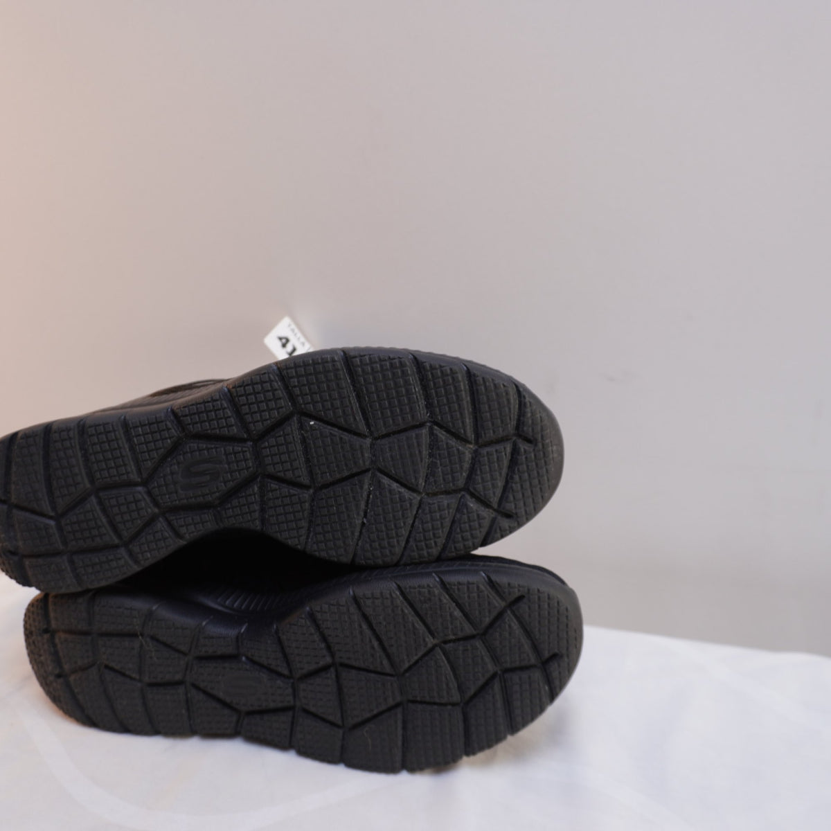 Zapatillas Skechers para Mujer Usadas - Negro, 41