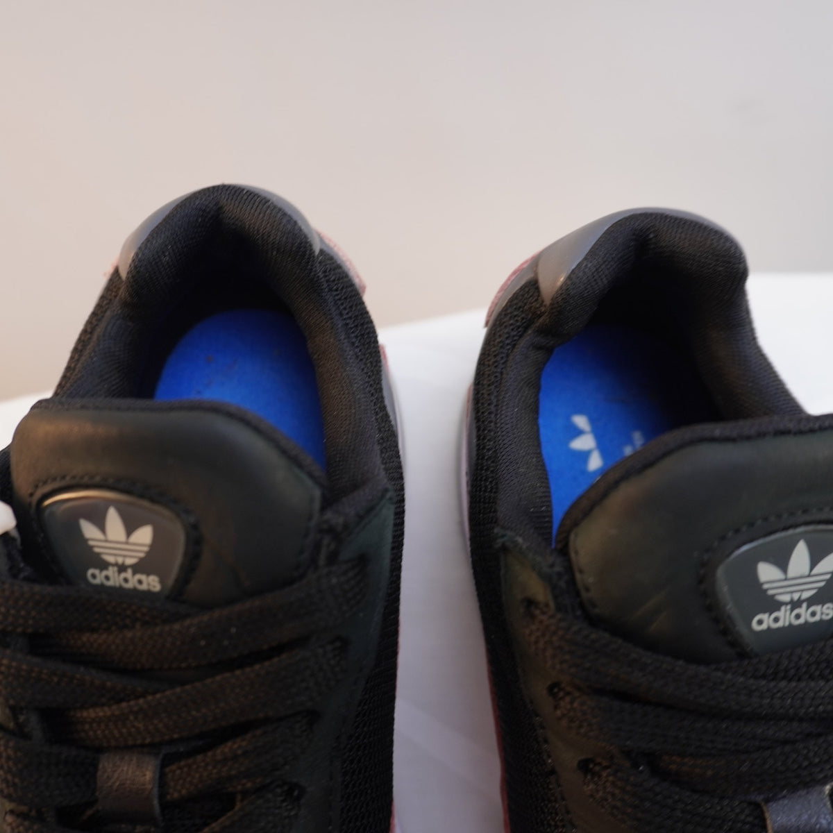 Zapatillas Adidas para Mujer Usadas - Multicolor, Talla 40