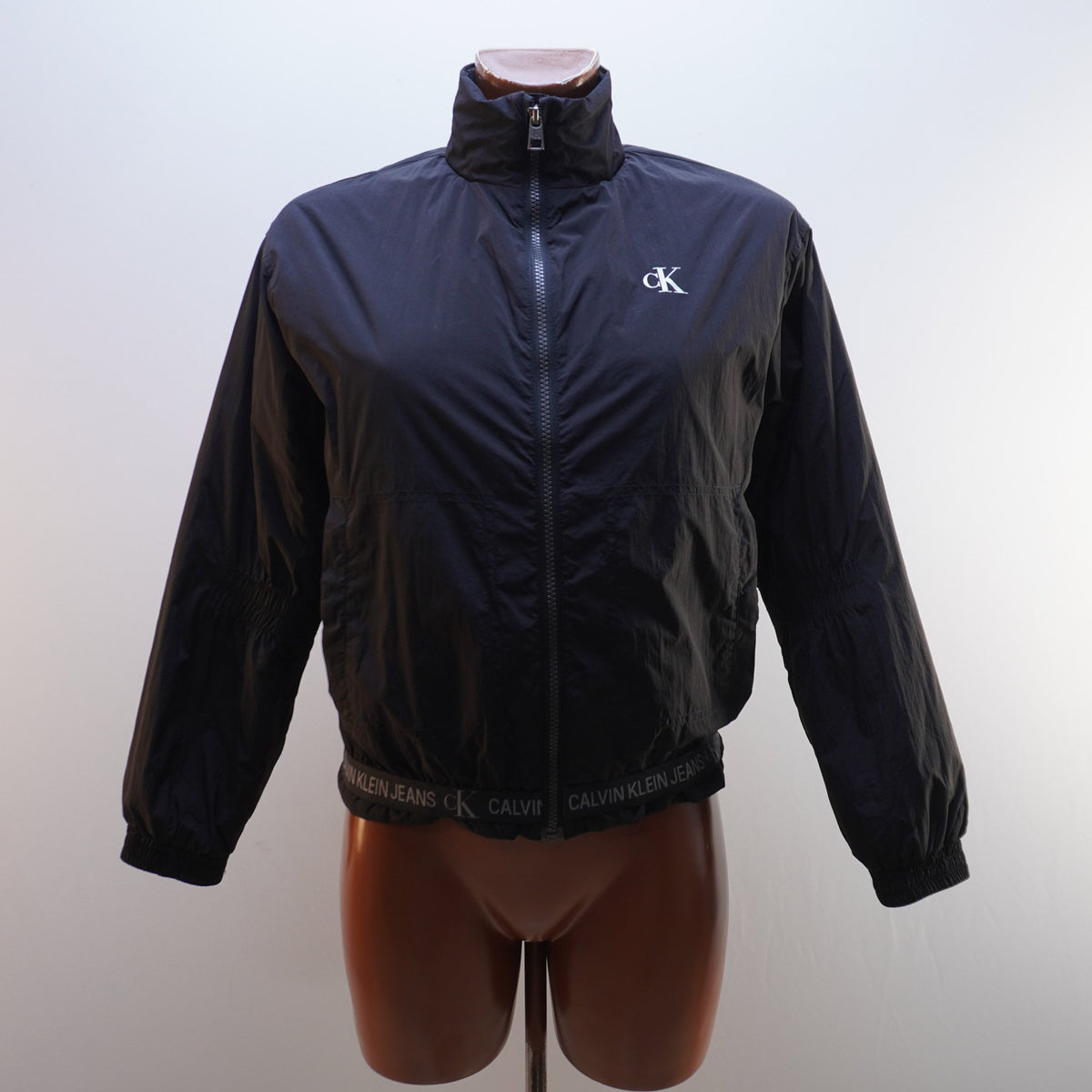 Parka Calvin Klein para Mujer Usada - Negra, XS