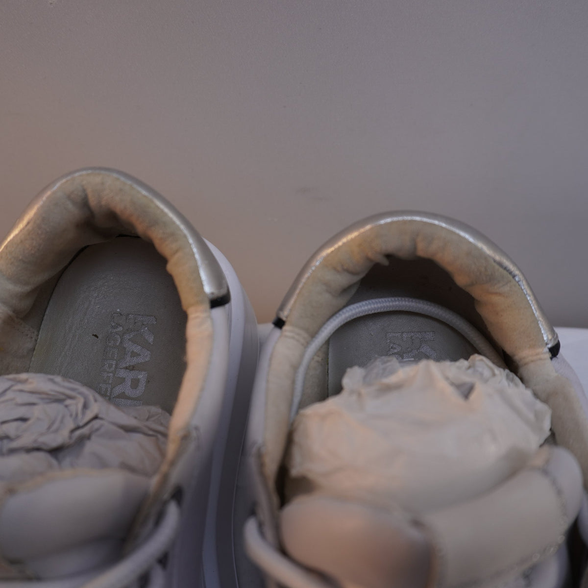 Zapatillas Karl Lagerfeld para Mujer Usadas - Blancas, Talla 36