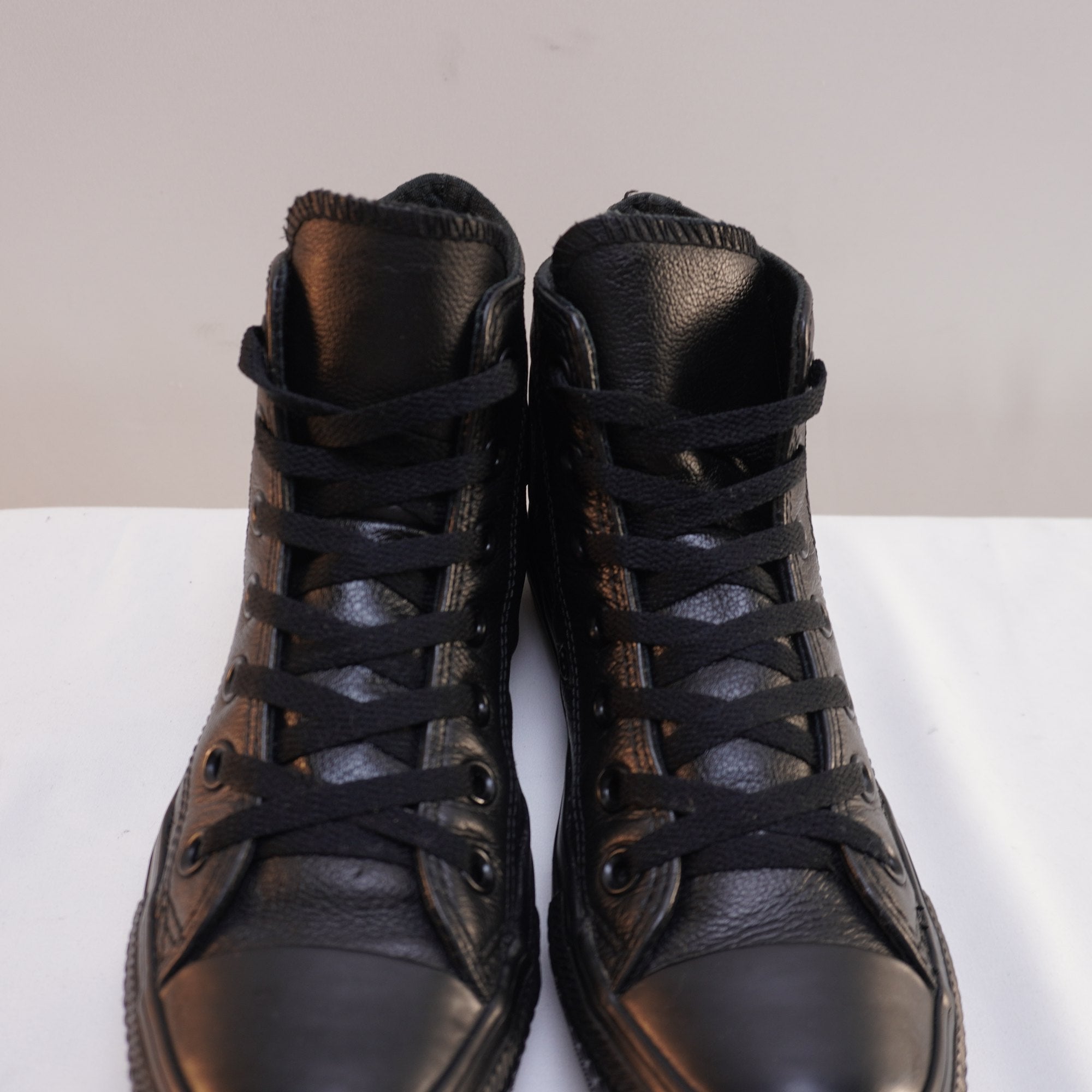 Zapatillas Converse para Mujer en Negro - Talla 37, Usadas en Muy Buen Estado