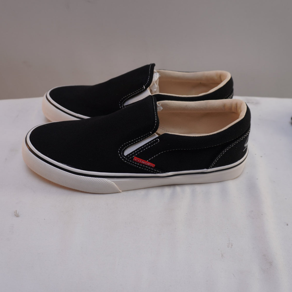 Zapatillas Citroën para Hombre Usadas - Negro, Talla 41