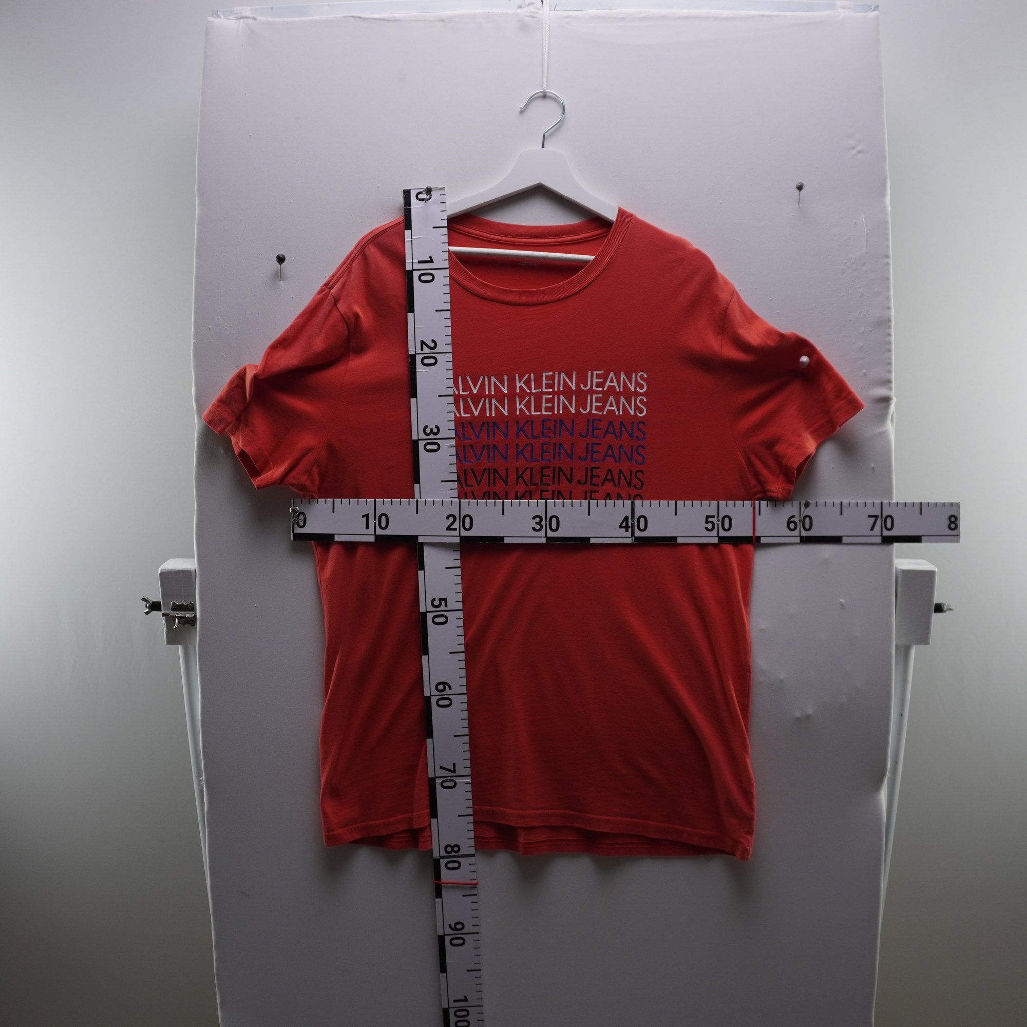 Camiseta de Manga Corta Calvin Klein para Hombre - Naranja, L, Usada en Muy Buen Estado