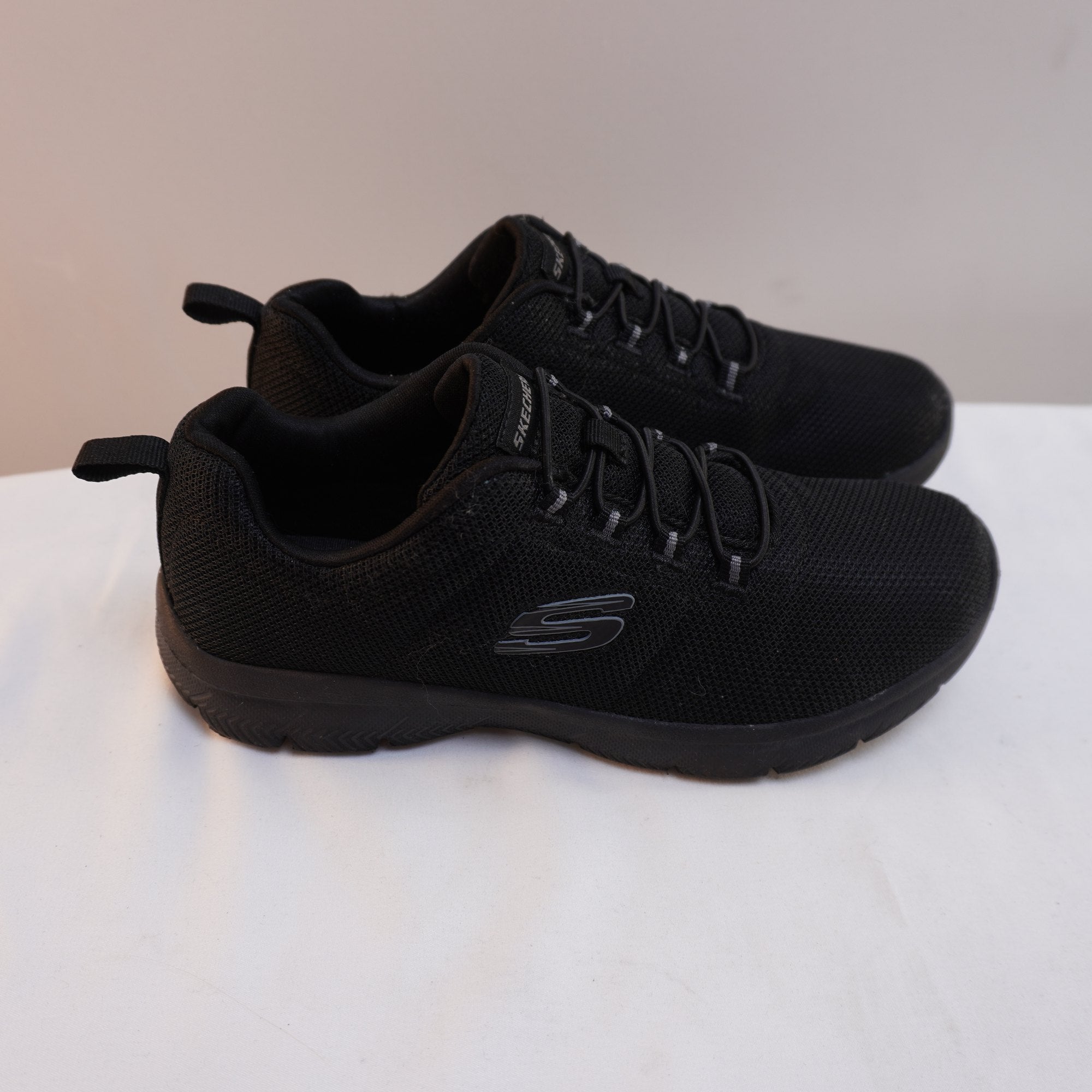 Zapatillas Skechers para Mujer Usadas - Negro