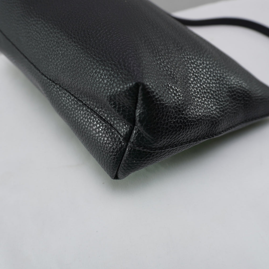Bolso Baguette Guess para Mujer Usado - Negro, Muy Buen Estado