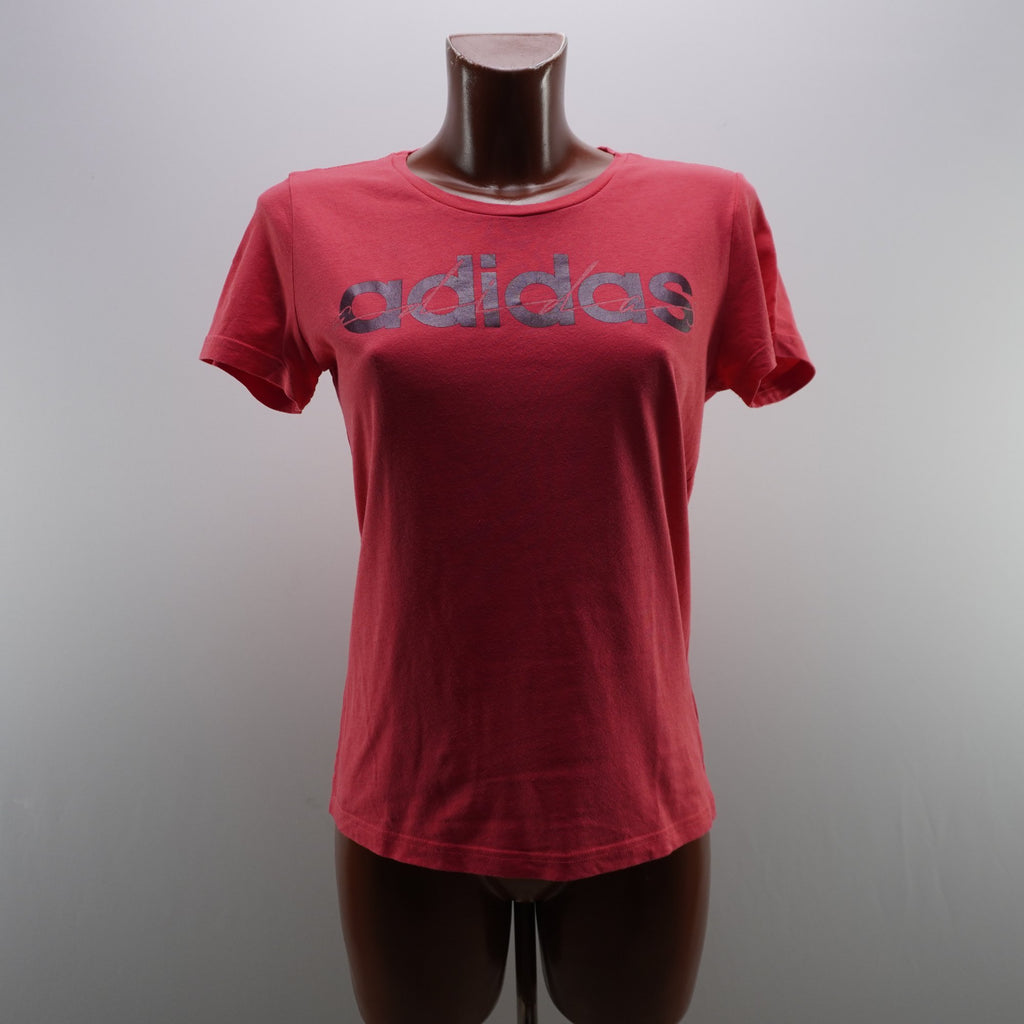 Camiseta de Manga Corta Adidas para Mujer - Roja, M, Usada en Muy Buen Estado