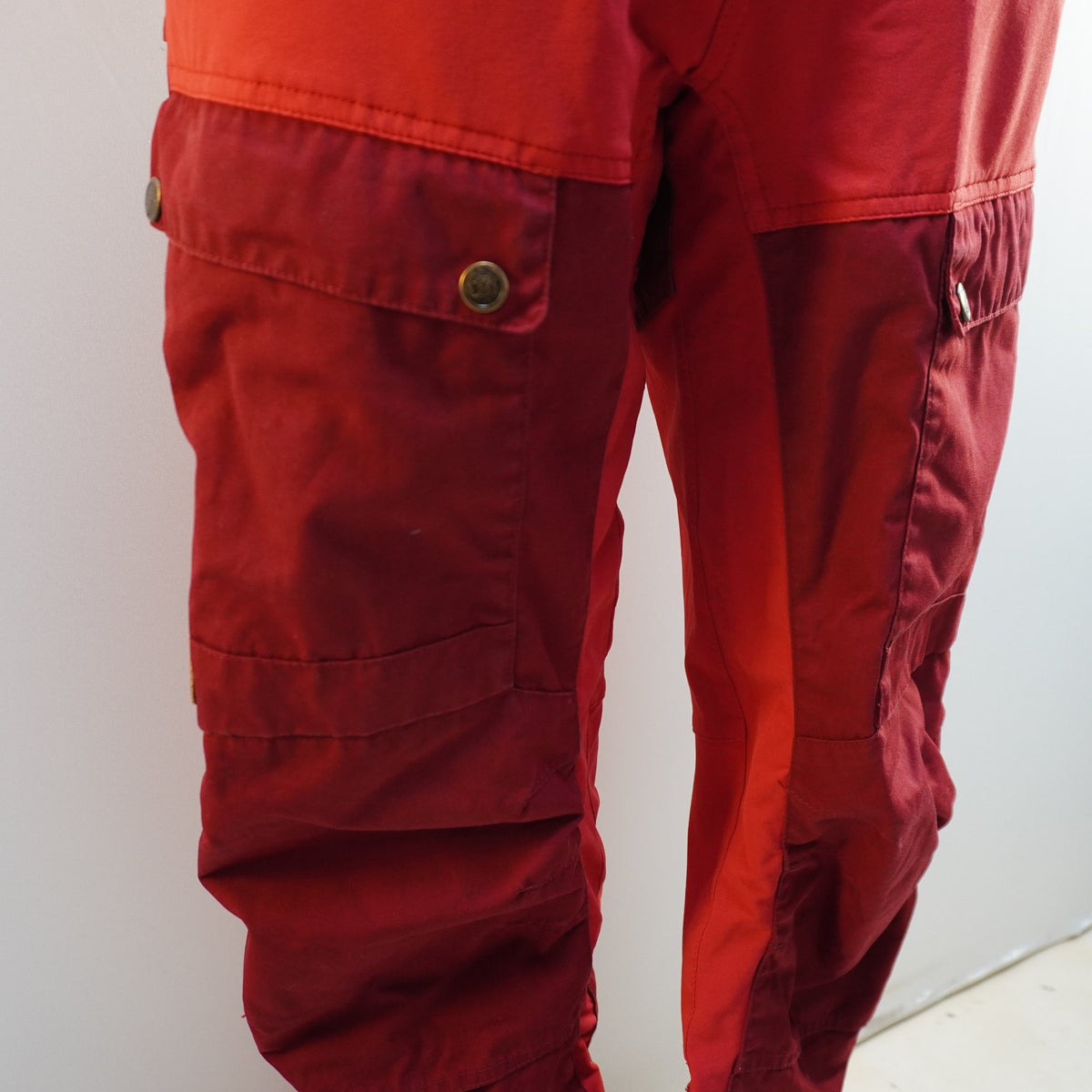 Pantalones tipo Cargo Fjallraven para Mujer Usados - Rojos, L