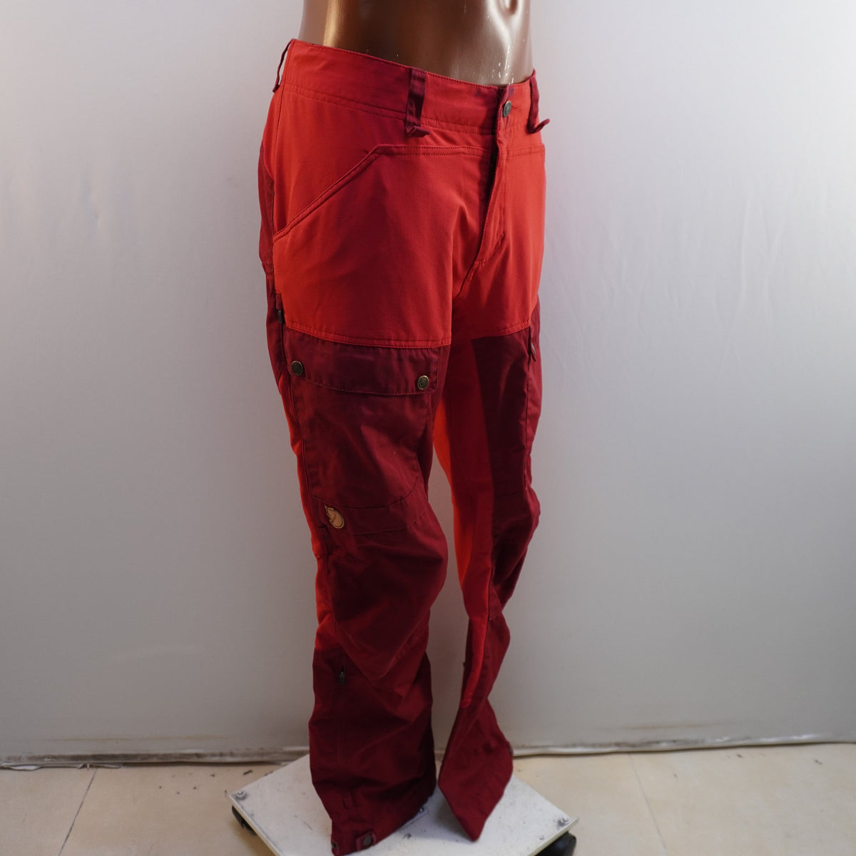 Pantalones tipo Cargo Fjallraven para Mujer Usados - Rojos, L