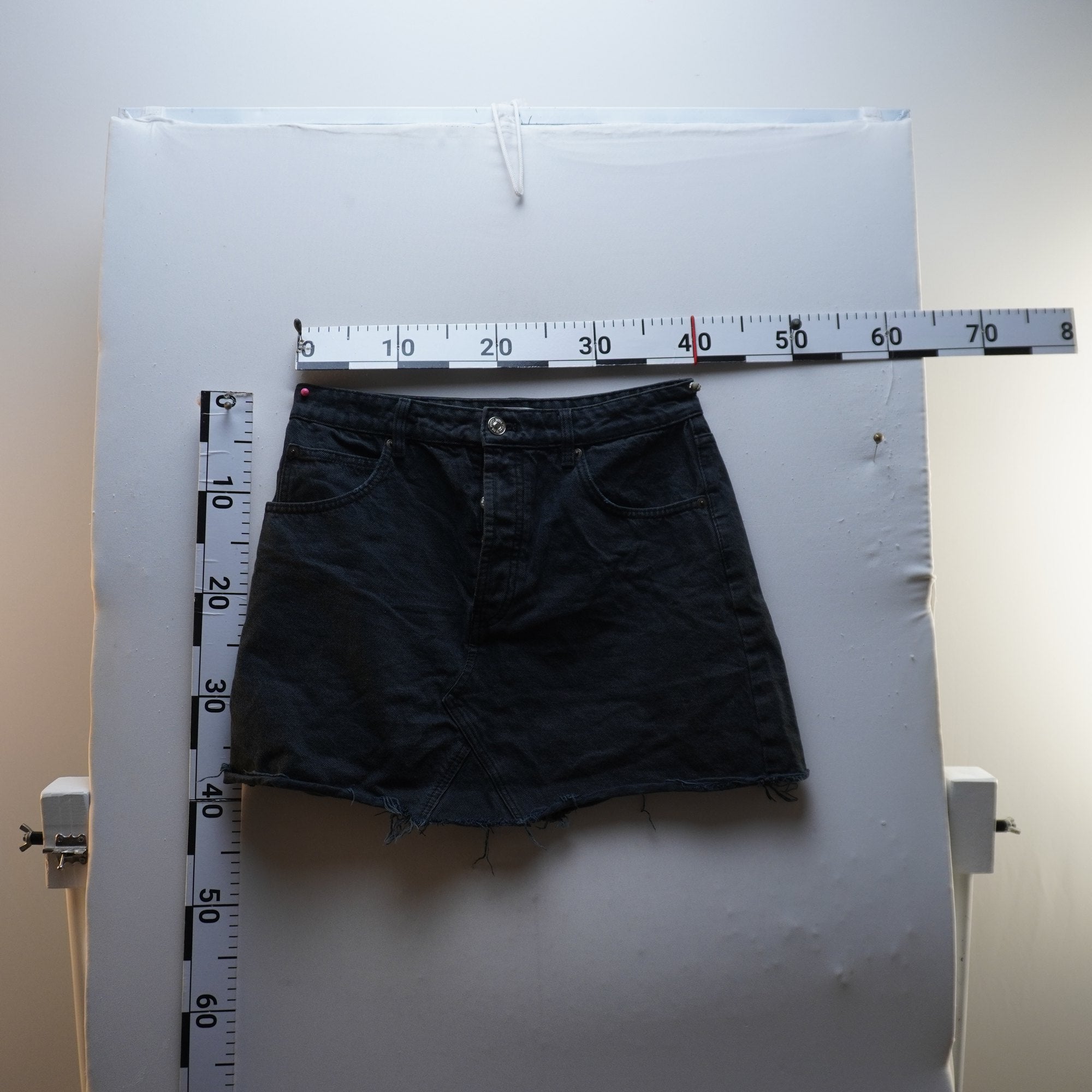 Falda Zara para Mujer Usada - Negra, L