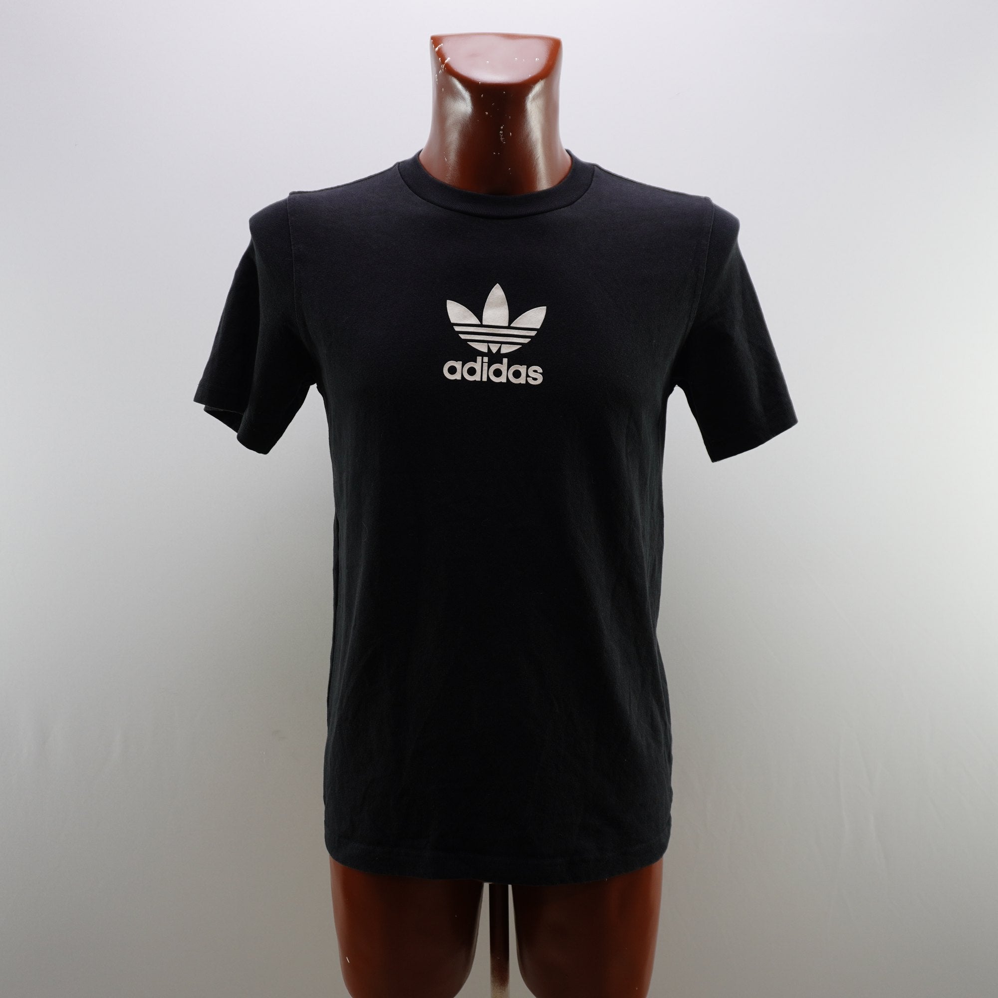 Camiseta de Manga Corta Adidas para Hombre Usada - Negra, S