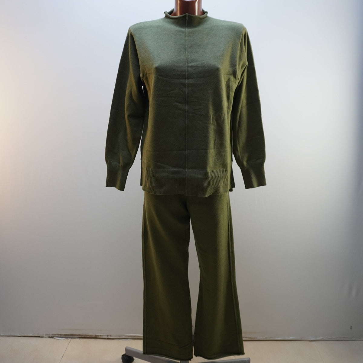 Conjunto de Ropa Italian Style para Mujer Usado - Verde