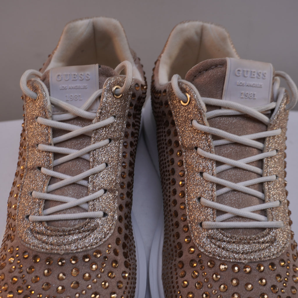 Zapatillas Guess para Mujer Usadas - Dorado, Talla 39