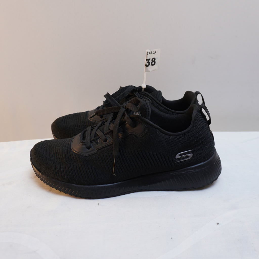 Zapatillas Skechers para Mujer Usadas - Negro, Talla 38