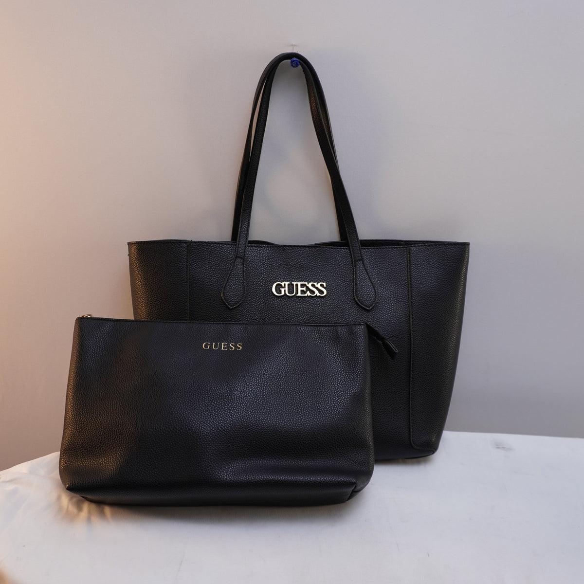 Bolso Baguette Guess para Mujer Usado - Negro