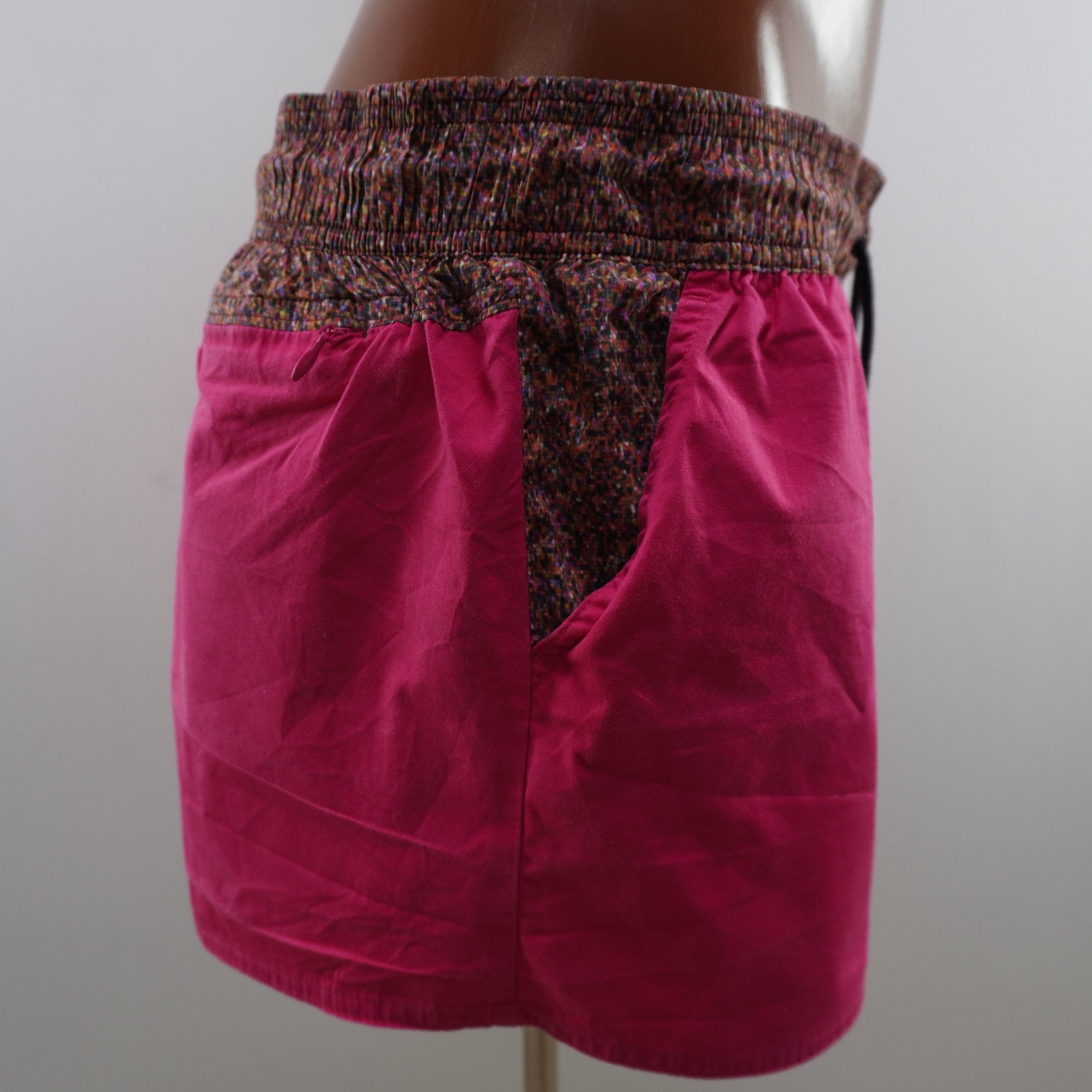 Bermudas Nike para Mujer Usadas - Rosa, XL