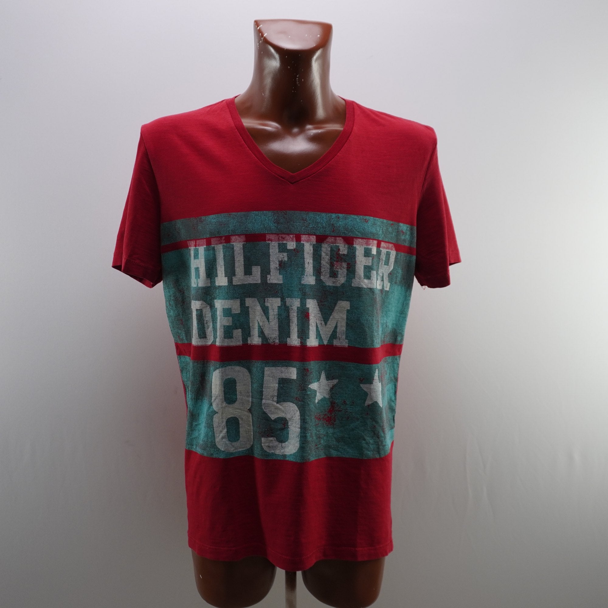 Camiseta de Manga Corta Tommy Hilfiger para Hombre - Roja, XL (Usada en Muy Buen Estado)