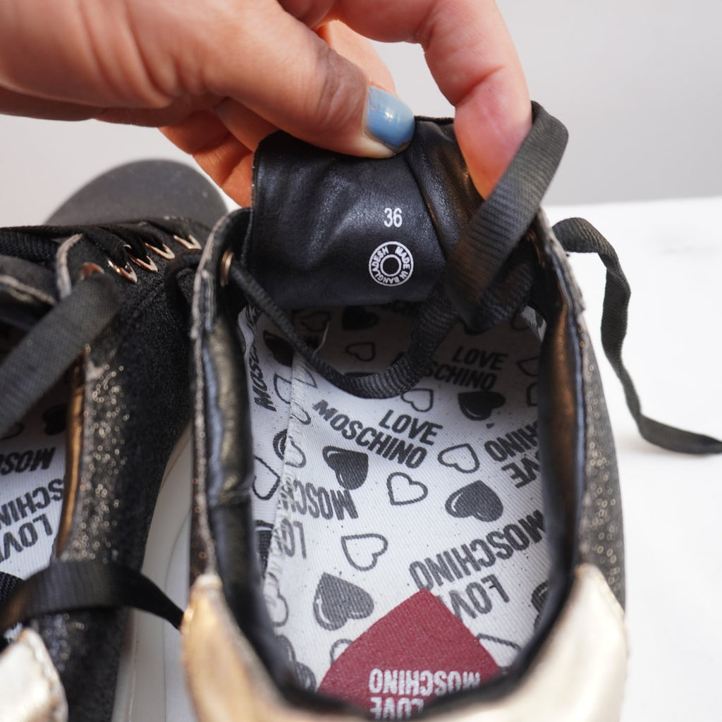 Zapatillas Moschino para Mujer Usadas - Negros, Talla 36