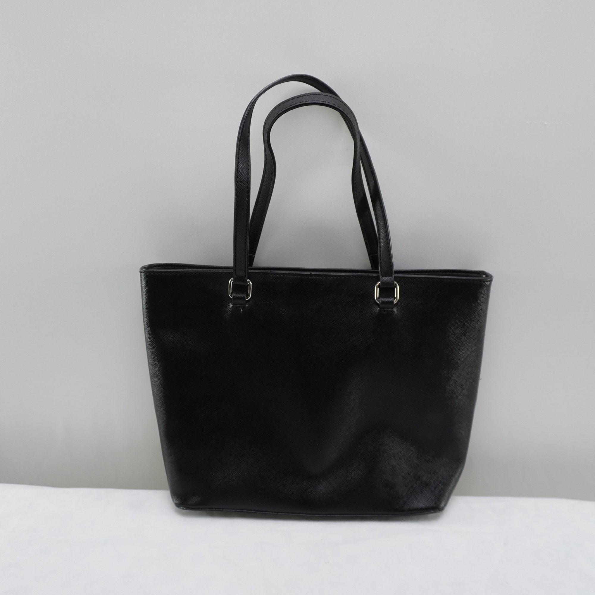 Bolso Baguette Guess para Mujer Usado - Negro, Excelente Estado