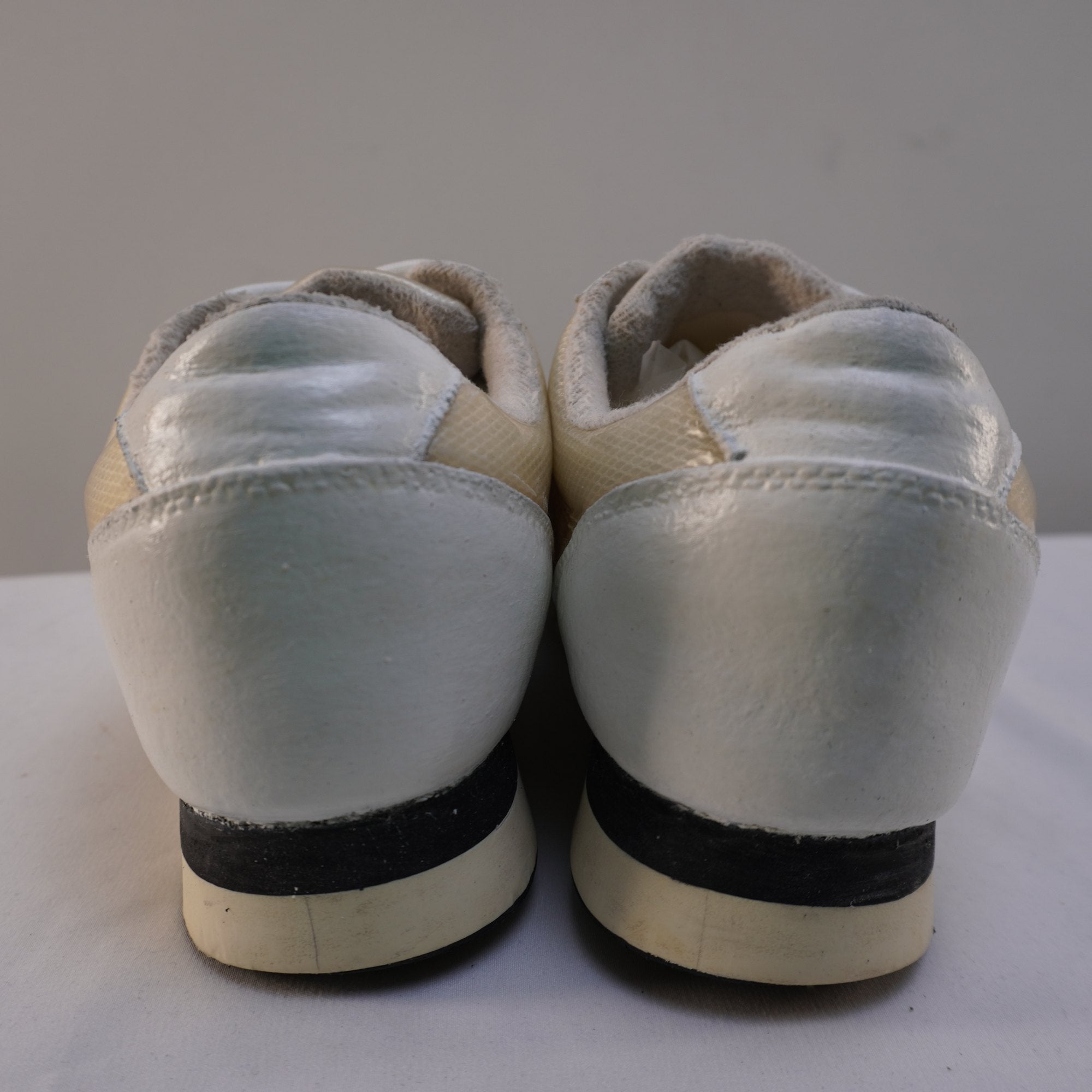 Zapatillas Calvin Klein para Mujer Usadas - Blanco, Talla 38