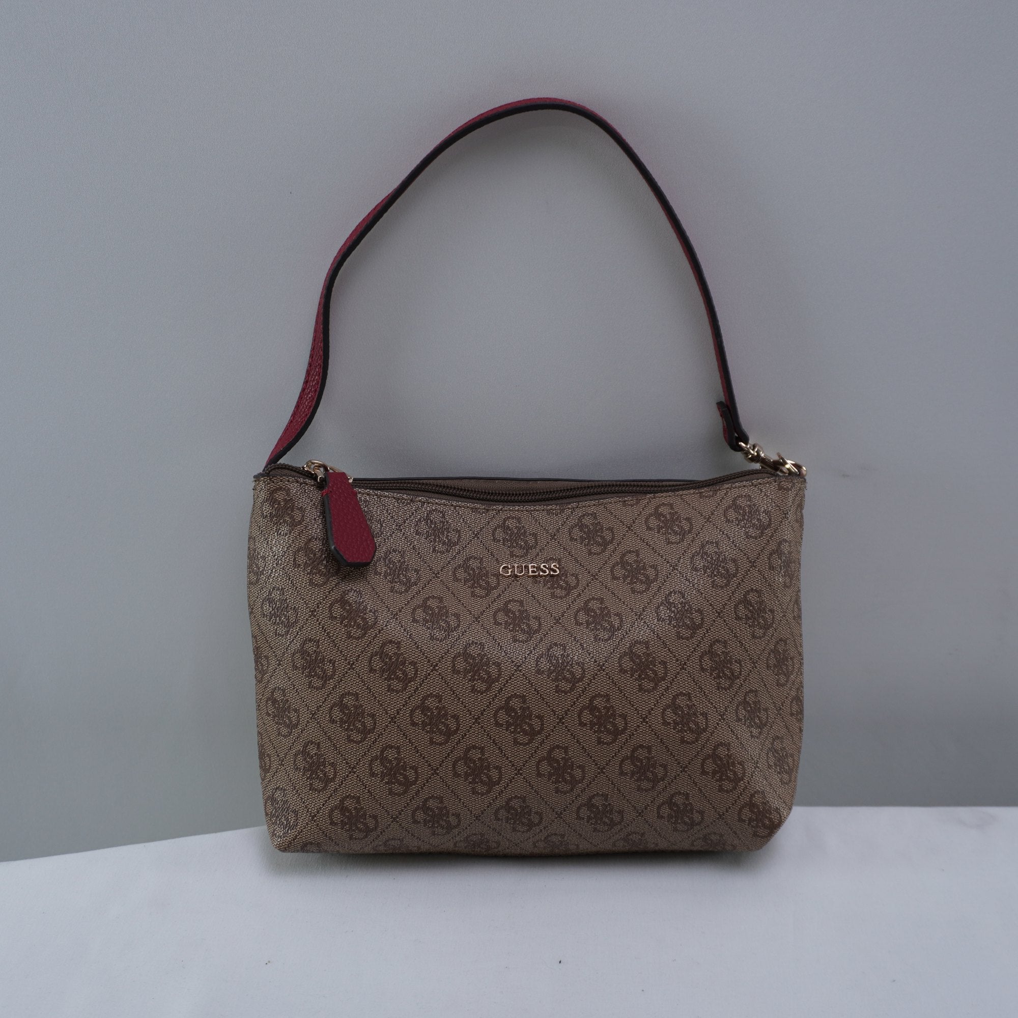 Bolso Baguette Guess para Mujer Usado - Marrón en Muy Buen Estado